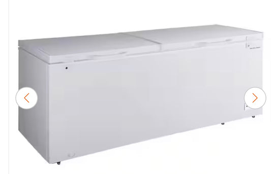 AC260313 Hamilton Beach 79 in. Wide 25 cu. ft. Freezer Manual Defrost Dual Door Chest Freezer with Garage Ready in White - HBFRF2530 ( major dents)