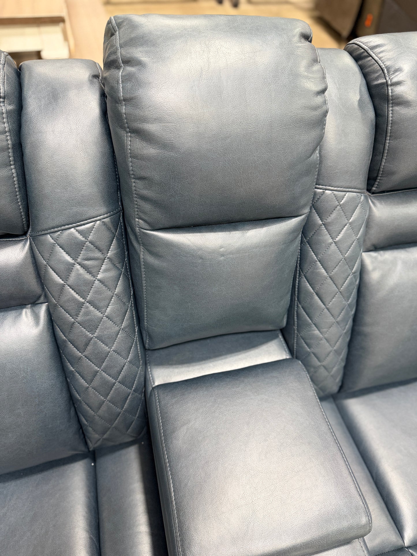 BJF250327 Lifesmart 1-Pc. Power Theater Seating - Blue