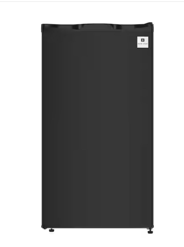 AC260321 Arctic Chef 3.2 cu. ft. Mini Fridge in Black Stainless Steel - ACFR335 (minor dents)