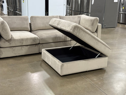 IDF240461 Sectional Sofa Tatum ROY-005 ( with Ottoman)
