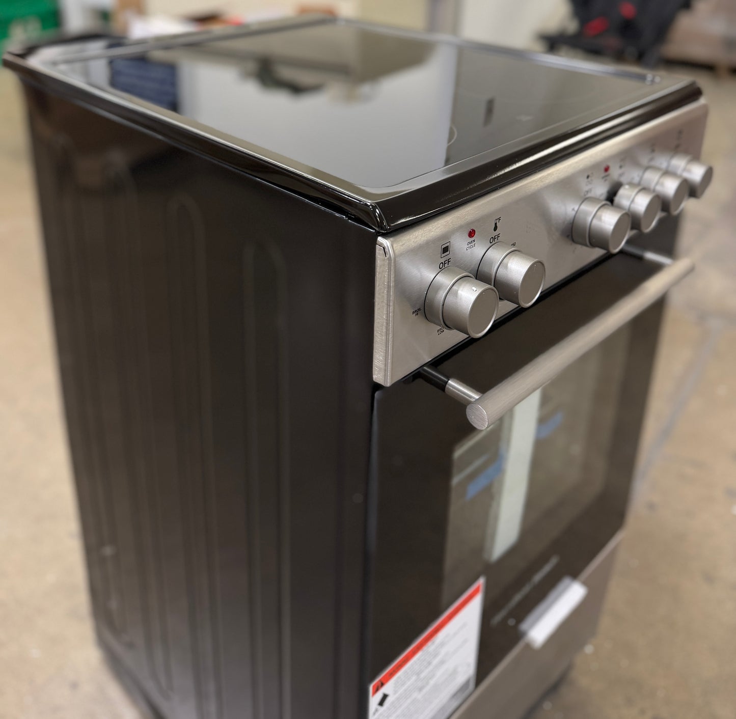 AC260005 Hamilton Beach 20 in. 4-Burner Electric Range Oven with Shallow Tray in Stainless Steel HBRC204-T - DENTED
