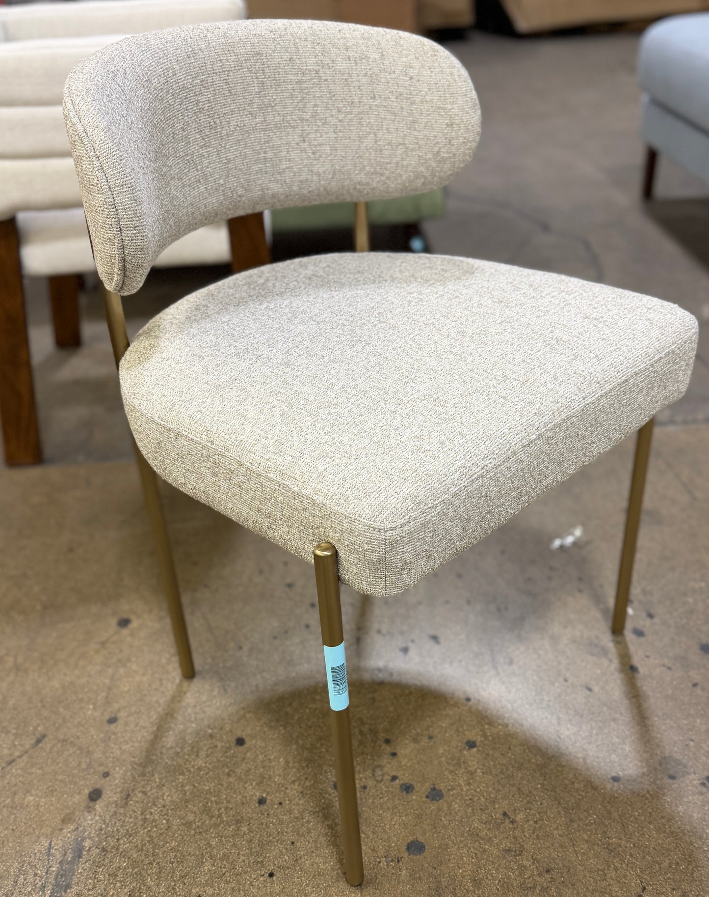 IDF240633 Dining Chair Hollis OMNI-010