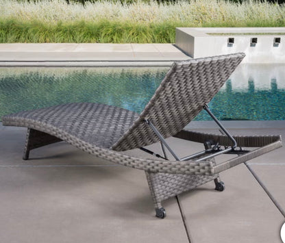 CS260014 SunVilla Julia Woven Chaise Lounge 2-pack(Damaged wicker)
