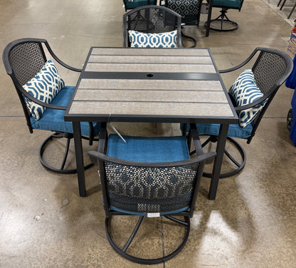 AC260135 Patio Hattington Dining Chair & Waterville Dining Table