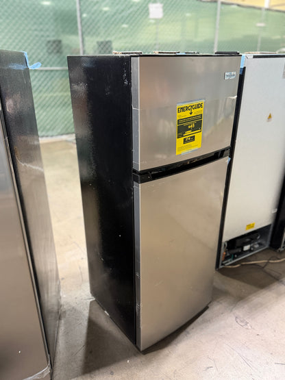 AC250621 Frigidaire, 2 Door Apartment Size Refrigerator with Freezer, 7.5 cu ft, Adjustable Spill-Proof Shelves, Door & Crisper Bins, Platinum Silver, Garage Ready
