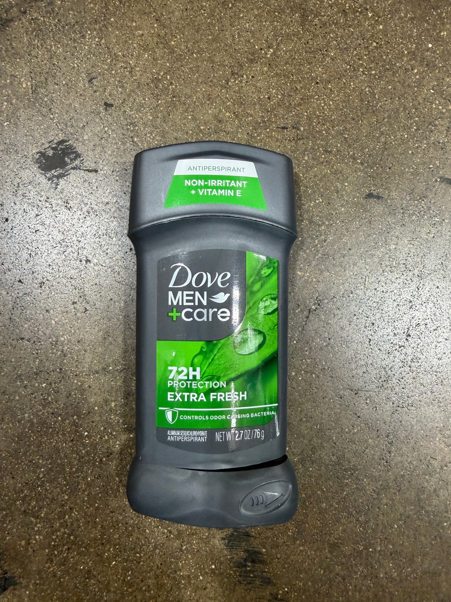 AC250562 Dove Antiperspirant Men