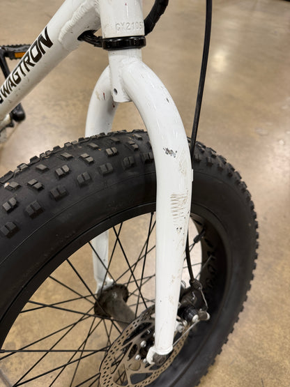 AC260133 Swagtron EB6 Bandit EBike Fat Tire Electric Bike 350W High-speed Power Assist, Removable Battery, Dual Disc Brakes, Shimano SIS Shifting Built for Trail Riding