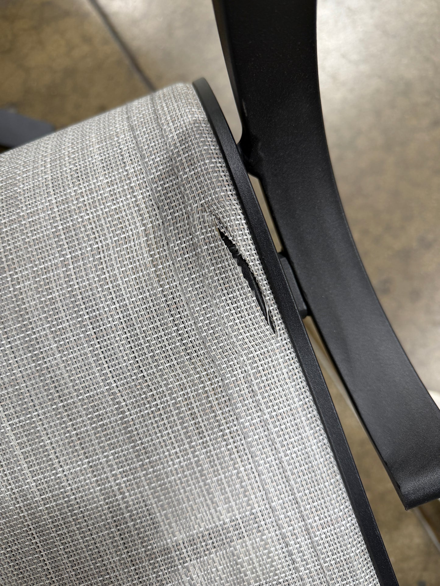 BJF250146 Berkley Jensen Stoneacre 7-Pc. Aluminum Sling Outdoor Dining Set + (table(04/24/2026))
