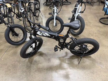 AC260186 SWAGTRON EB-8 Fat Tire 650W Electric Bicycle - AS-IS(missing battery)