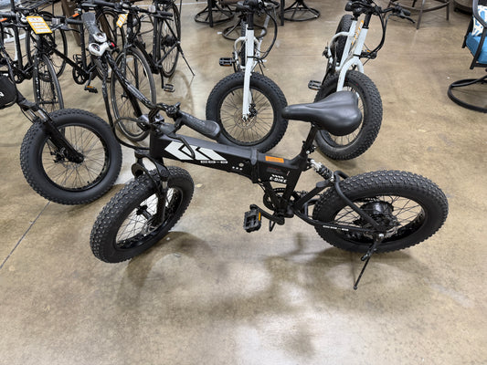 AC260186 SWAGTRON EB-8 Fat Tire 650W Electric Bicycle - AS-IS(missing battery)