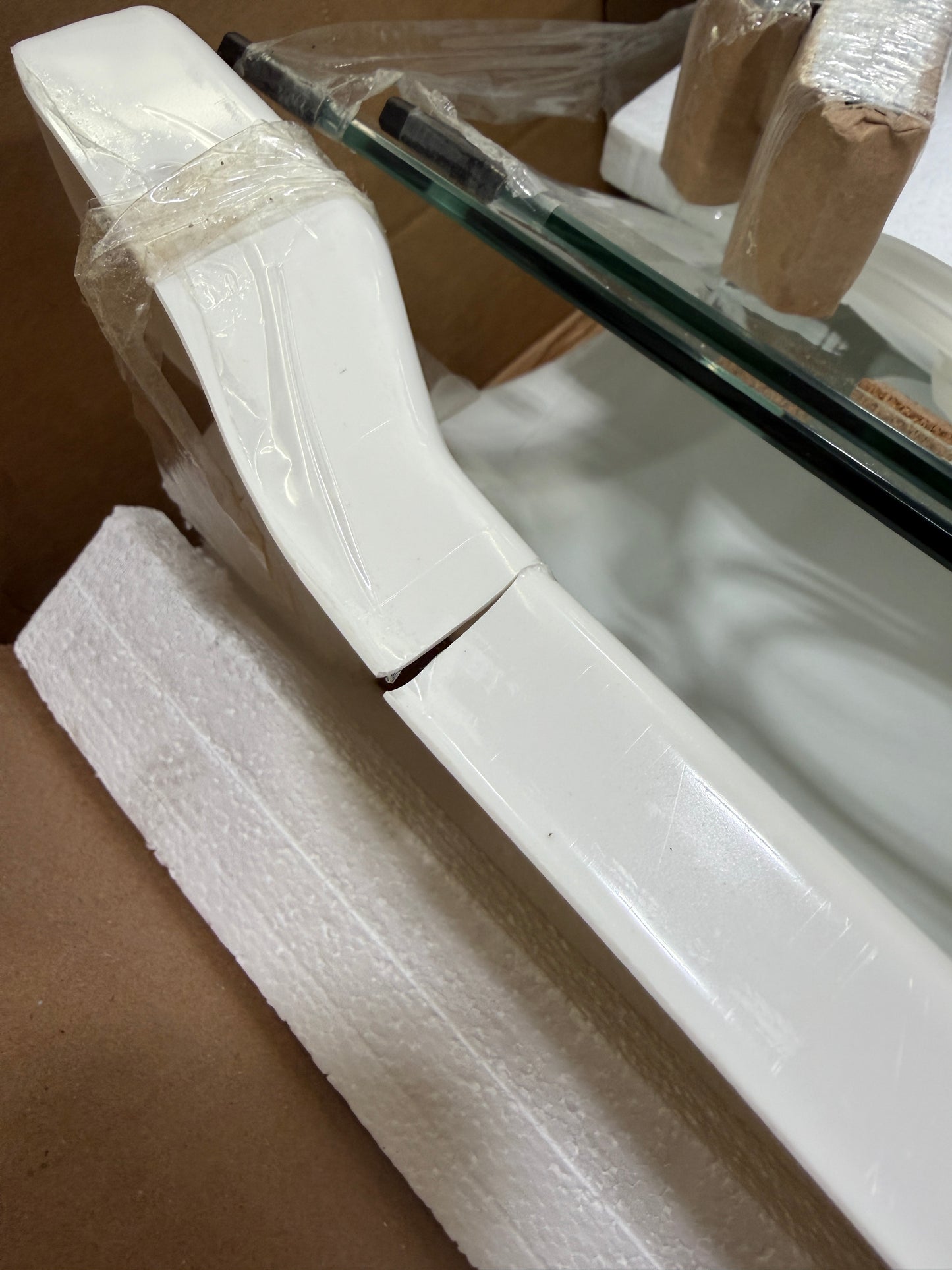 AC250835 Cyrene 34 x 34 Acrylic Center Drain Shower Kit in White with Clear glass in Chrome (Small Defect)