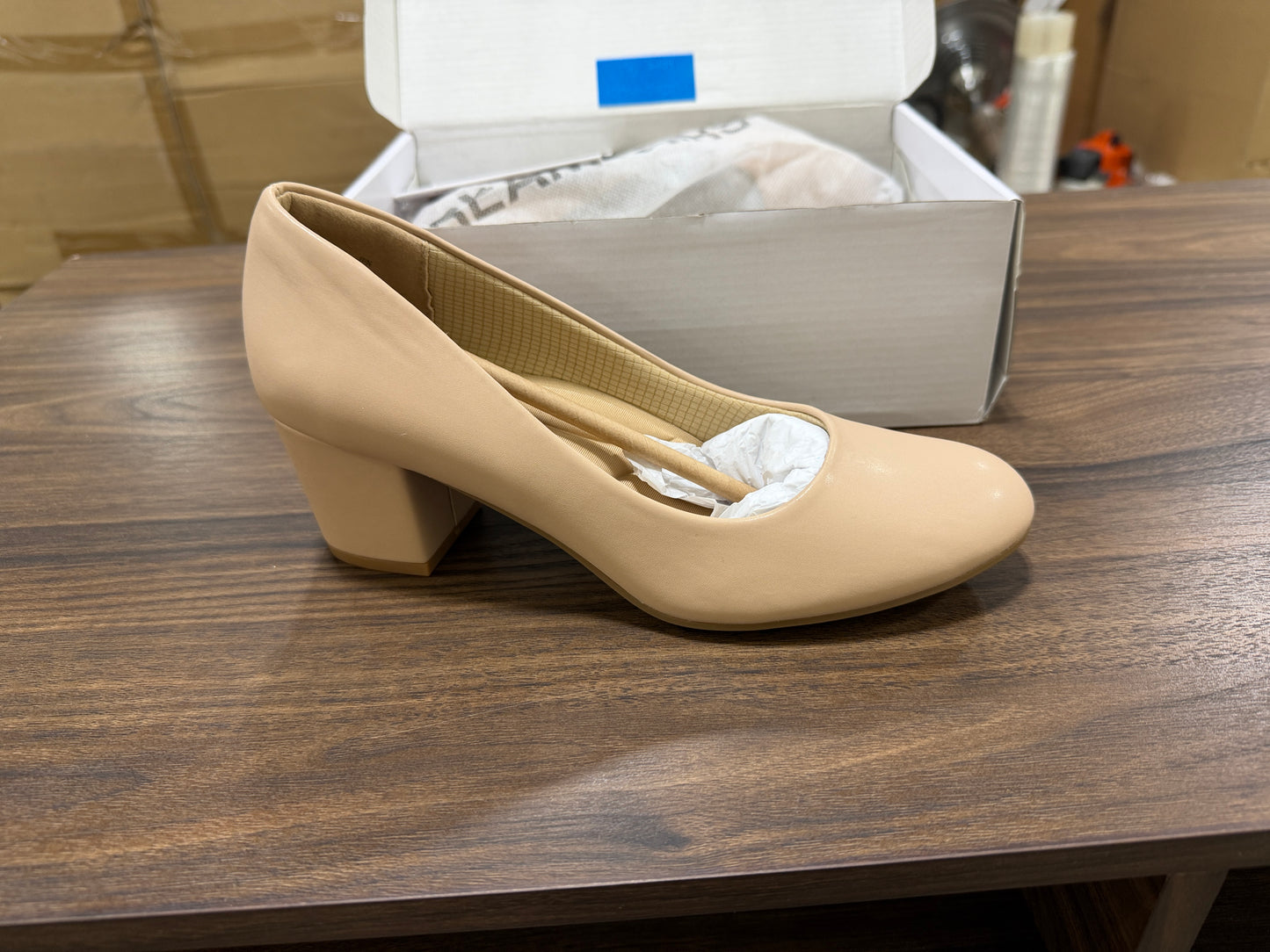 AC250856 DREAM PAIRS
Non-slip Arch Support Cushioned Pumps