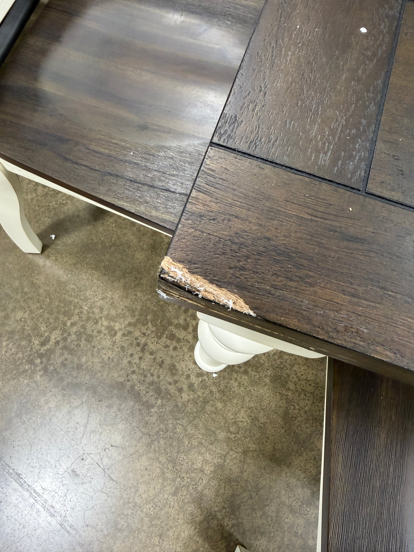 BJF250376 Joanna 6-Pc. Farmhouse Dining Set - Table Minor Damage