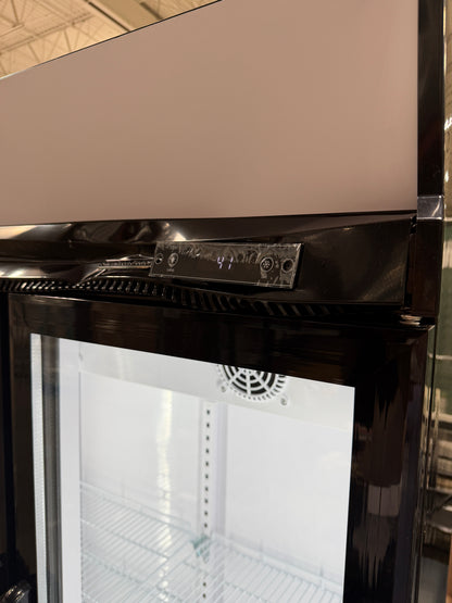 AC260211 HBCBC2050 Hamilton Beach 20.5 cu. ft. Commercial 2-Door Glass Display Fridge in Black - Damaged