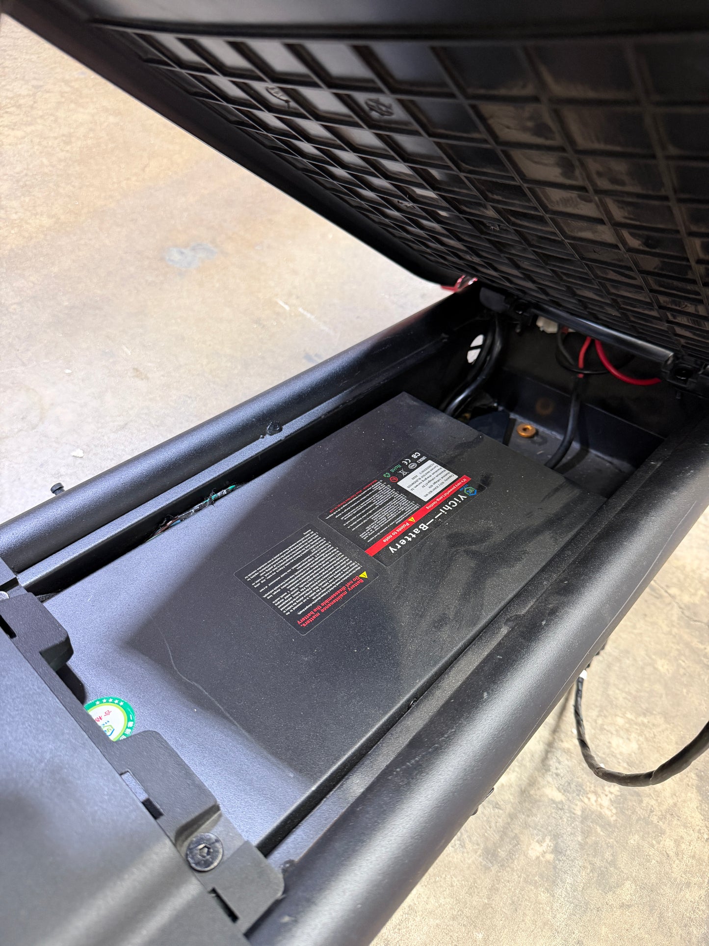 AC260276 MotoTec Lowboy 60v 20ah 2500w Lithium Scooter Black