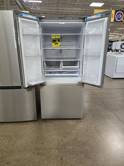 HRF208N6BSE Hisense 20.6 CU French Door Refrigerator with Ice Maker