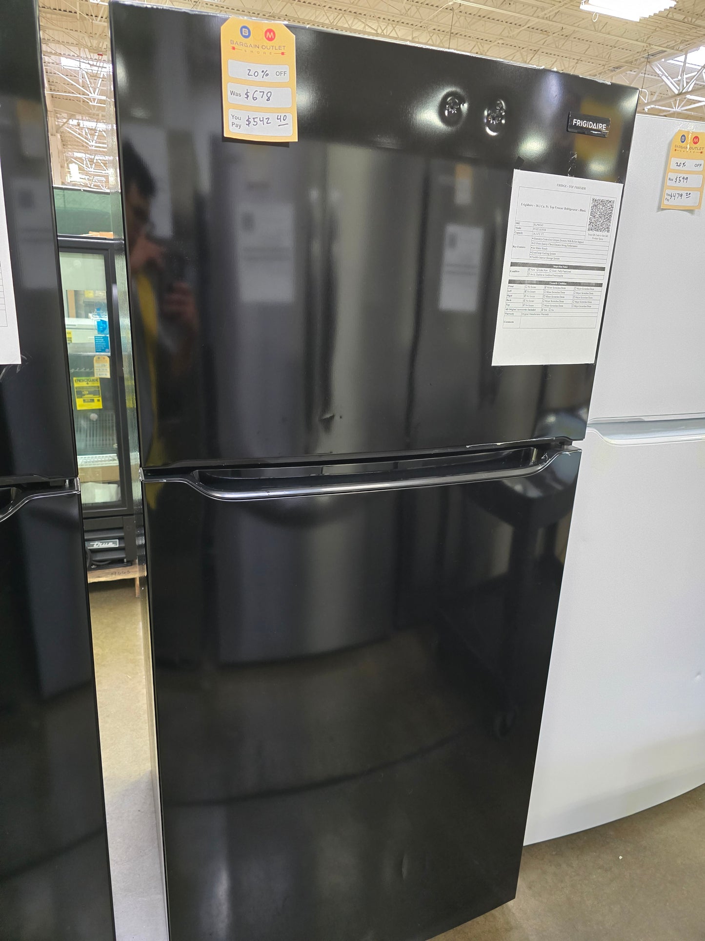 Frigidaire - 18.3 Cu. Ft. Top Freezer Refrigerator - Black  - FFHT1835VB- SN BA44303439