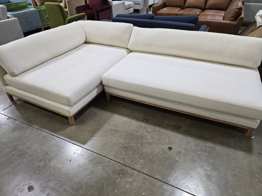 IDF240339 - Jasper - Sectional  Fabric  Alabaster  GIA-032