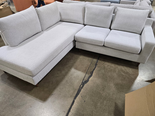 IDF240344 - Sloan - Sectional  Fabric  Cement  MER-003