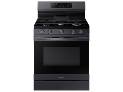 BLP00918 - Samsung 30 in. 5-Burner Freestanding Smart Gas Range in Black Stainless Steel w/ No Preheat AirFry - NX60A6511SGAA
